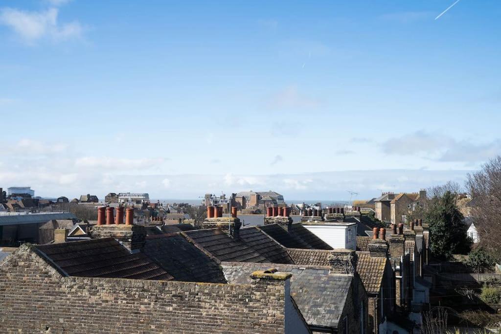 Boutique Central Margate Apt. - Edge Of Old Town! エクステリア 写真
